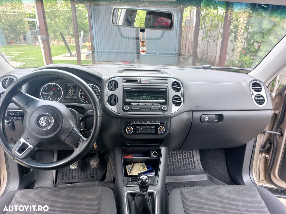 Volkswagen Tiguan - 4