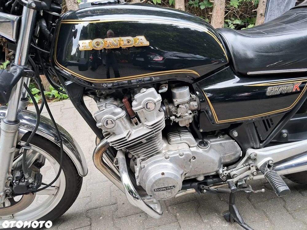 Honda CB - 8