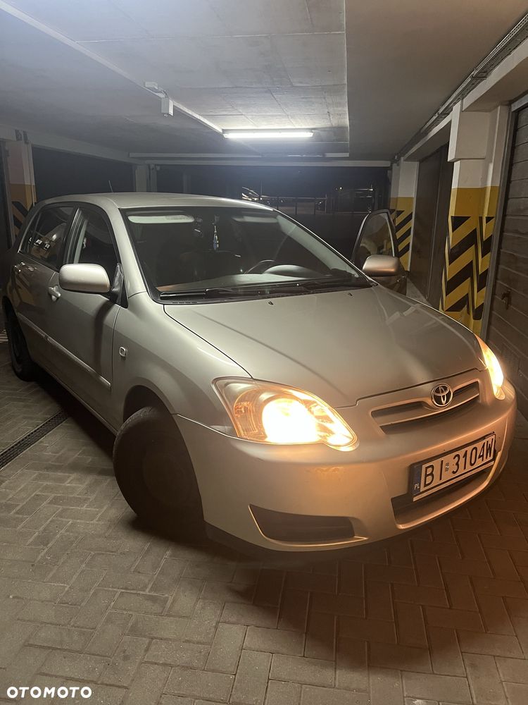 Toyota Corolla - 6