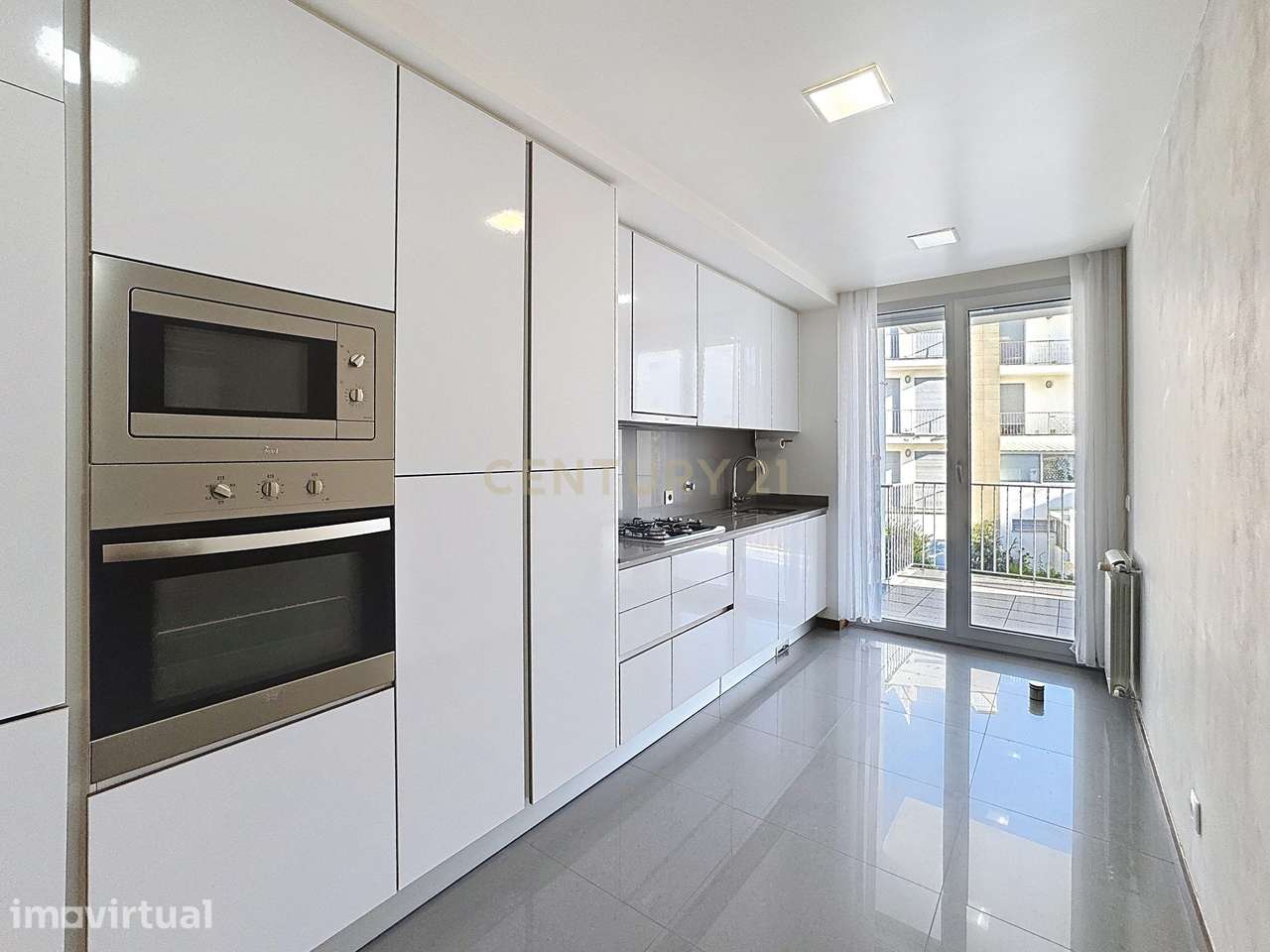 Penthouse T2 com Terraço e Piscina Privativa – Sítio da Nazaré - Grande imagem: 4/61