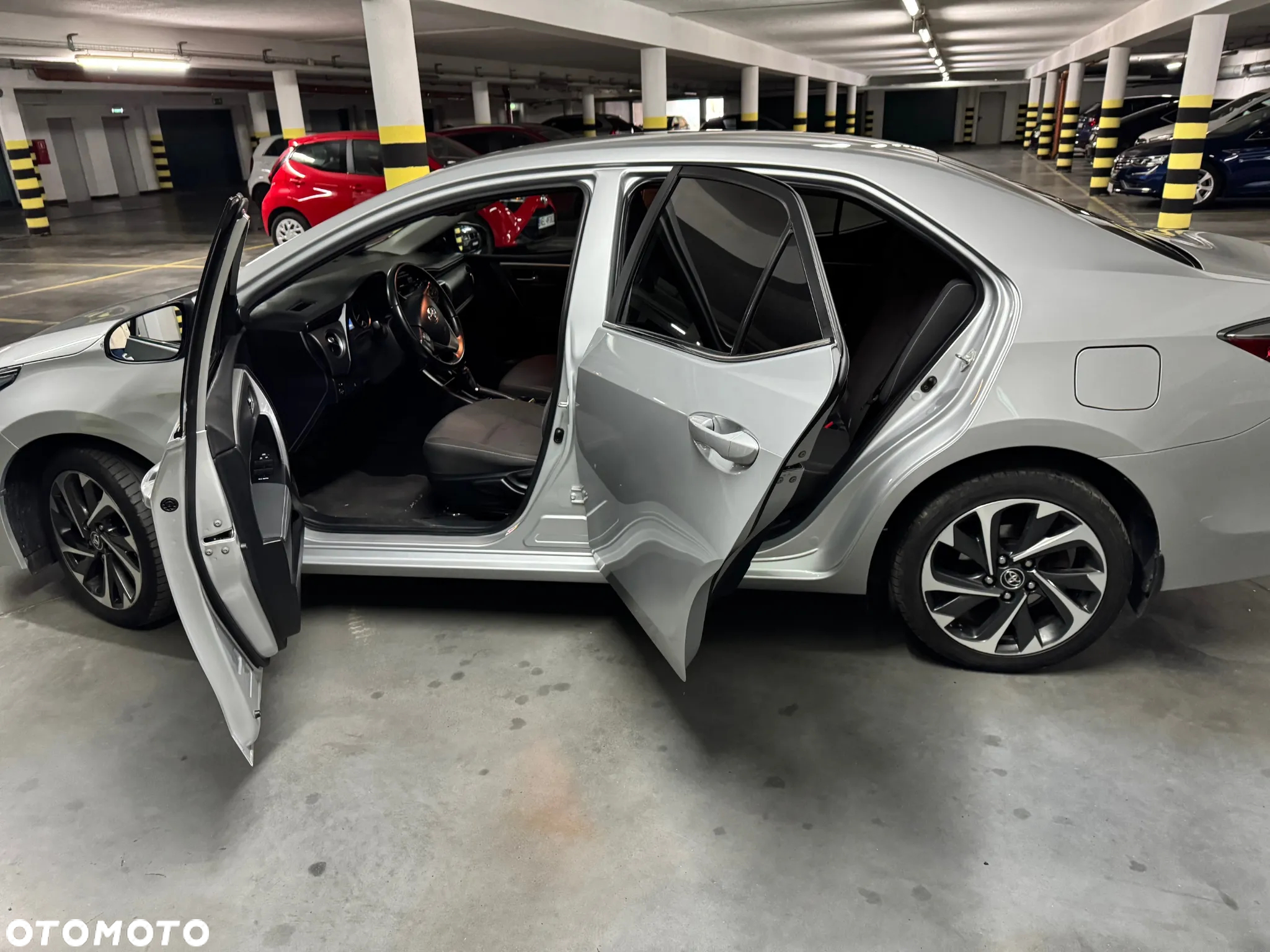 Toyota Corolla 1.6 Comfort - 10