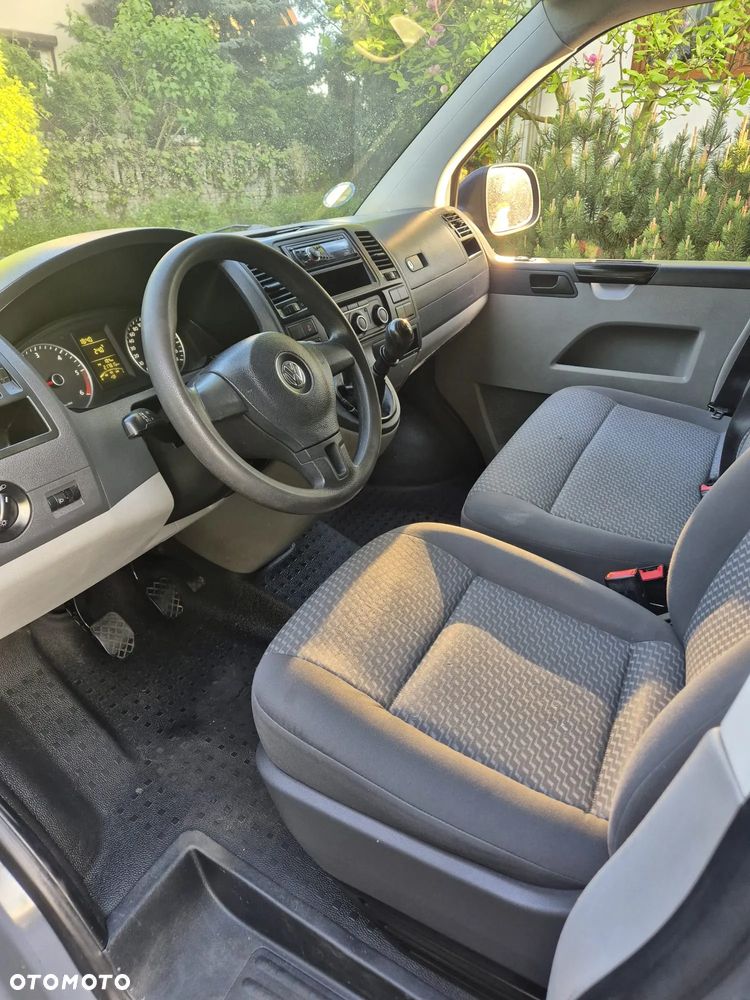Volkswagen Transporter - 11