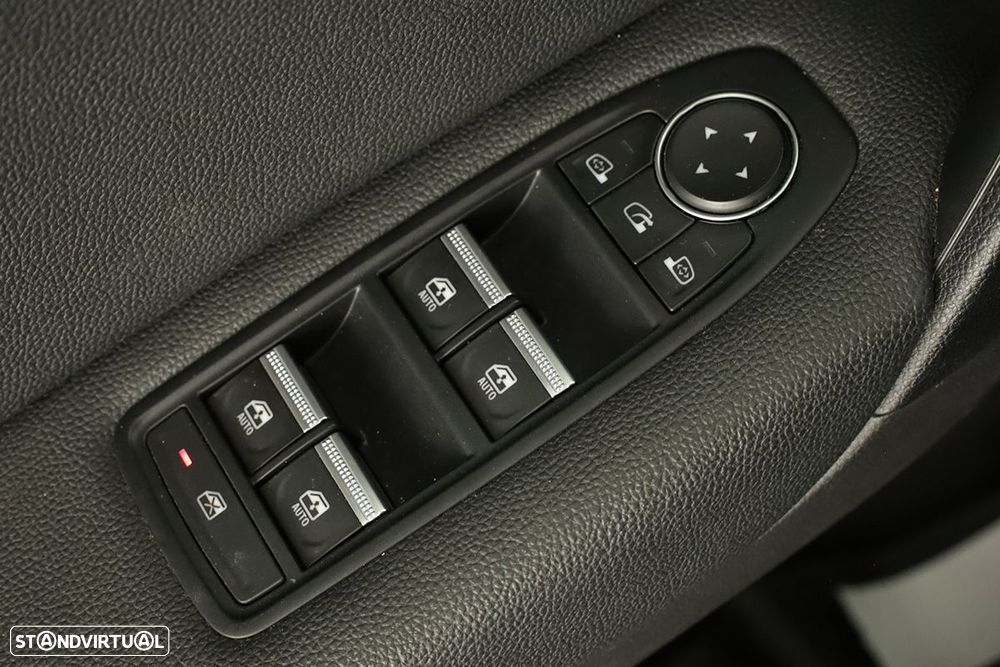 Renault Captur 1.0 TCe Techno Bi-Fuel - 21