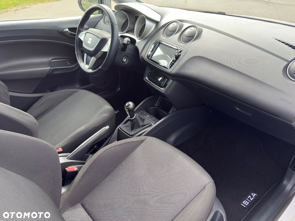 Seat Ibiza SC 1.6 16V Sport - 12