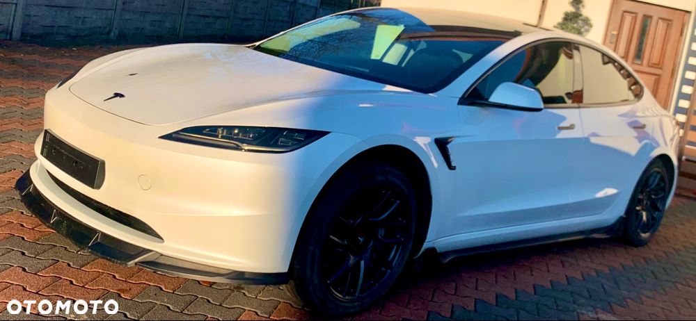 Tesla Model 3 RWD Premium - 12