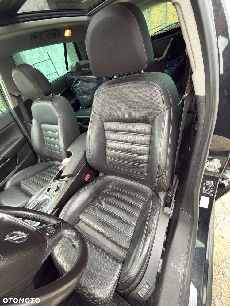 Opel Insignia 2.0 T Sport 4x4 - 11