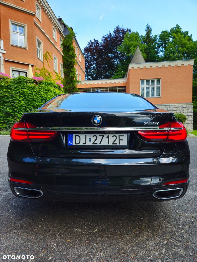 BMW Seria 7 750Li Edition Exclusive - 7