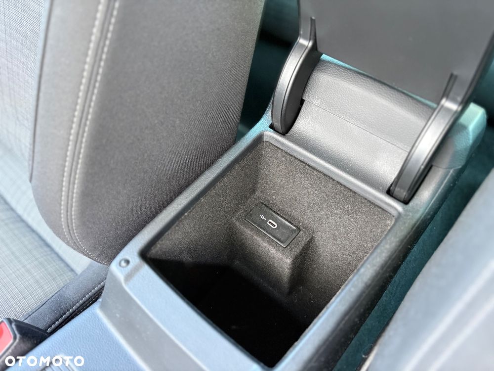 Volkswagen Passat 1.5 TSI EVO Business DSG - 29