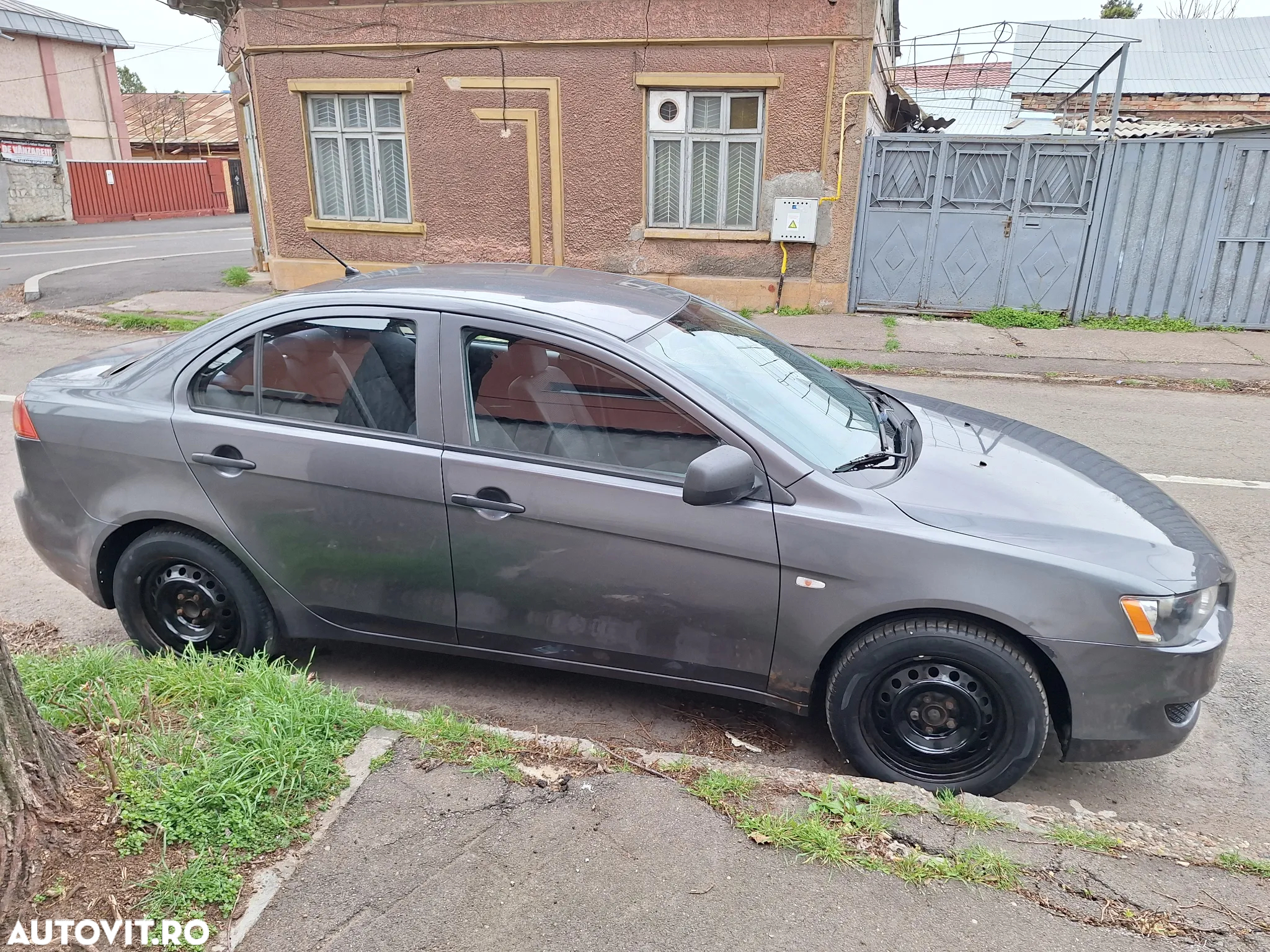 Mitsubishi Lancer - 3