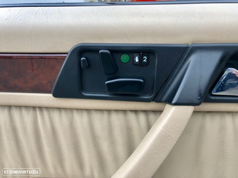 Mercedes-Benz E 220 - 11