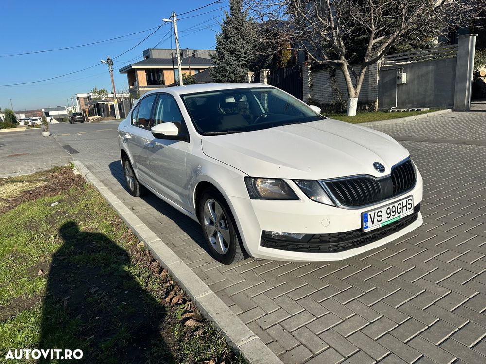 Skoda Octavia - 2