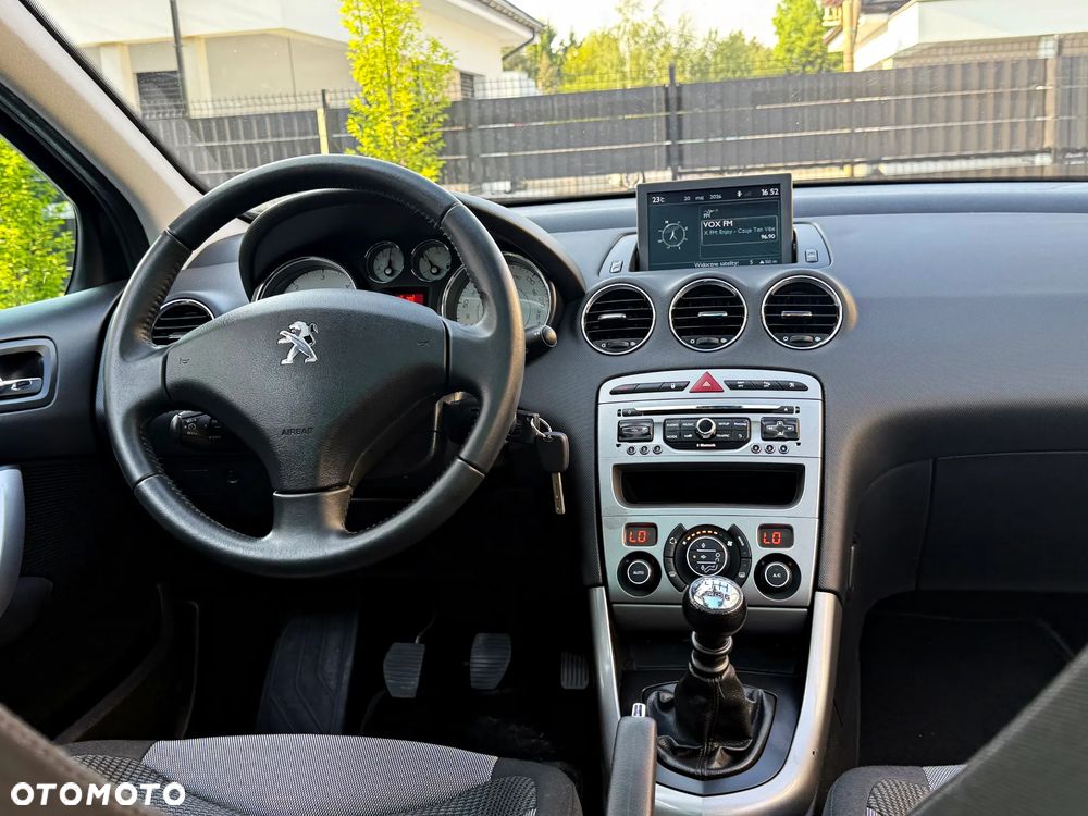 Peugeot 308 HDi FAP 150 Business Line Niveau 2 - 28