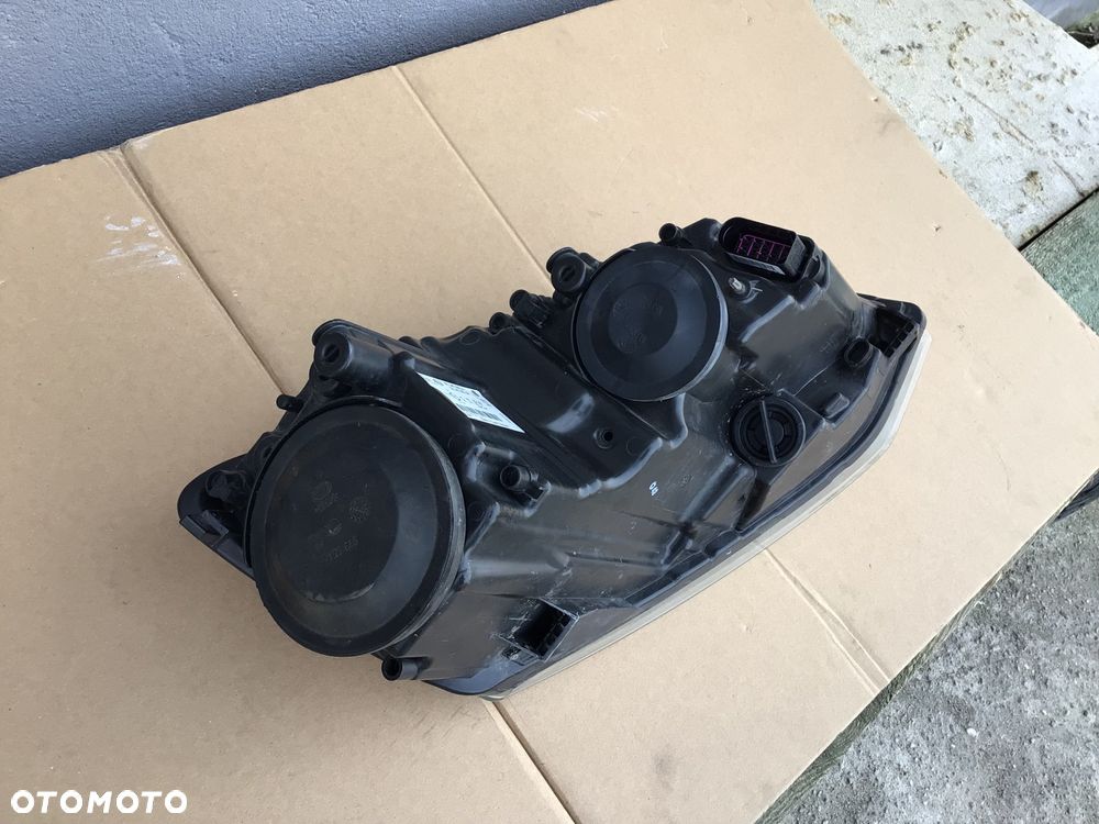 Lampa przednia lewa VW Polo 6R - 3