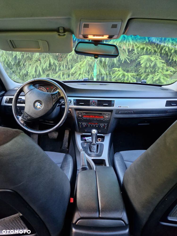 BMW Seria 3 320d DPF - 12