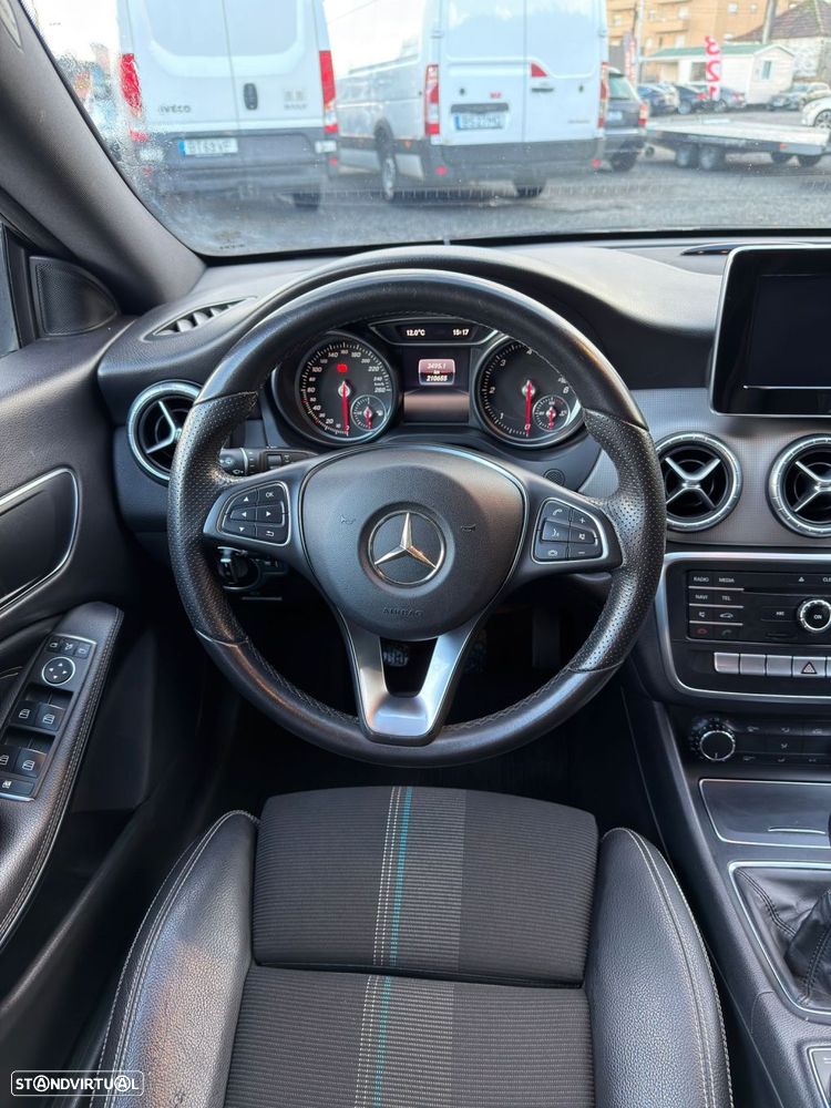 Mercedes-Benz CLA 180 - 23