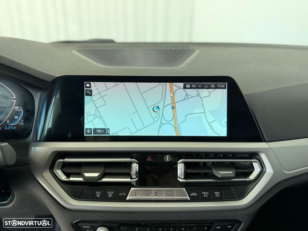 BMW 320 e Line Luxury Auto - 10