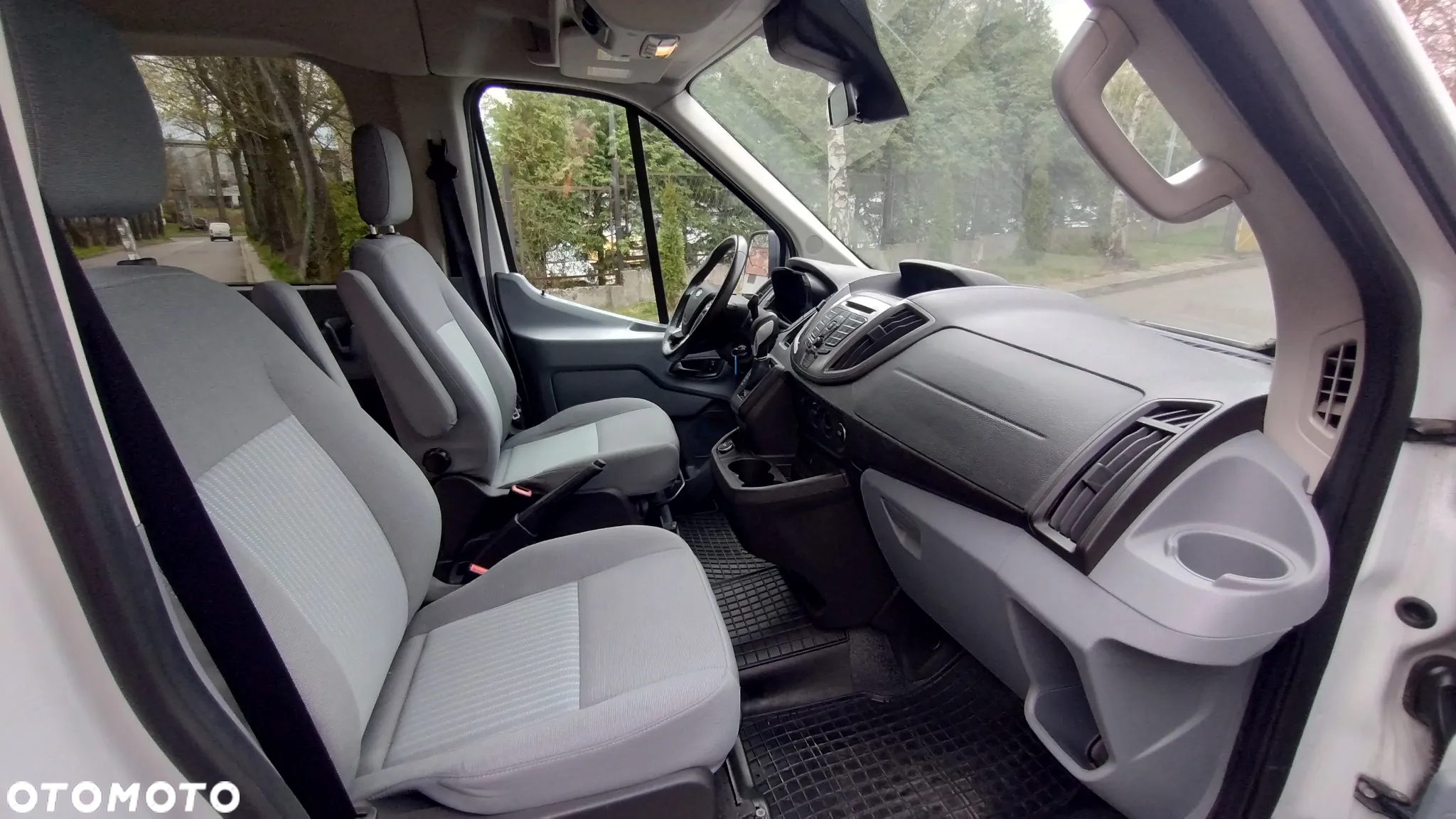 Ford Transit - 11