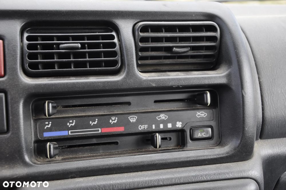 Suzuki Jimny 1.5 DDiS Comfort - 10