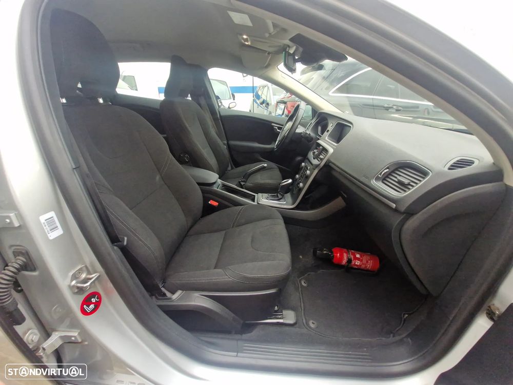 Volvo V40 D2 Geartronic Kinetic - 5