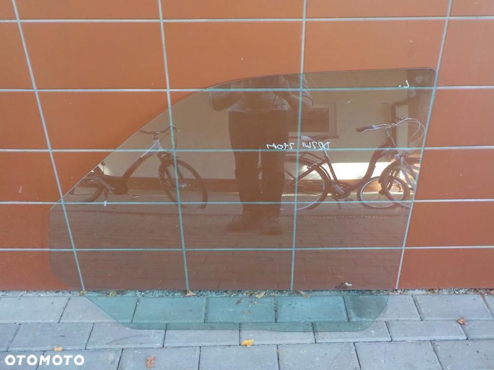 VW T5 SZYBA LEWA DRZWI LEWYCH KIEROWCY - 1