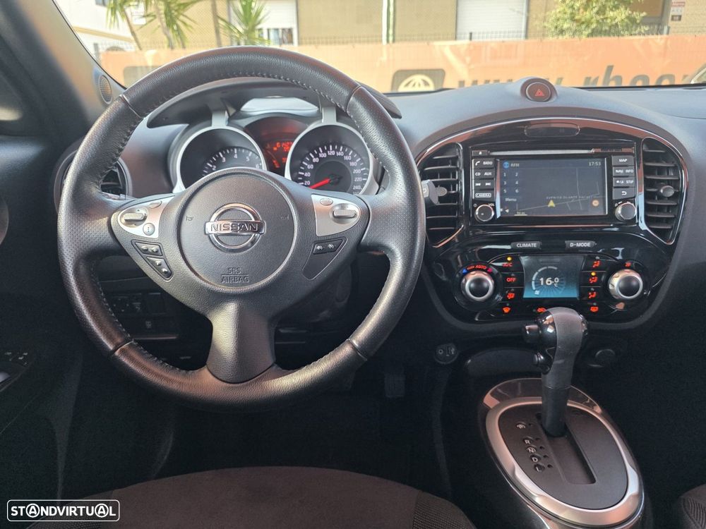 Nissan Juke 1.6 N-Connecta Xtronic - 11