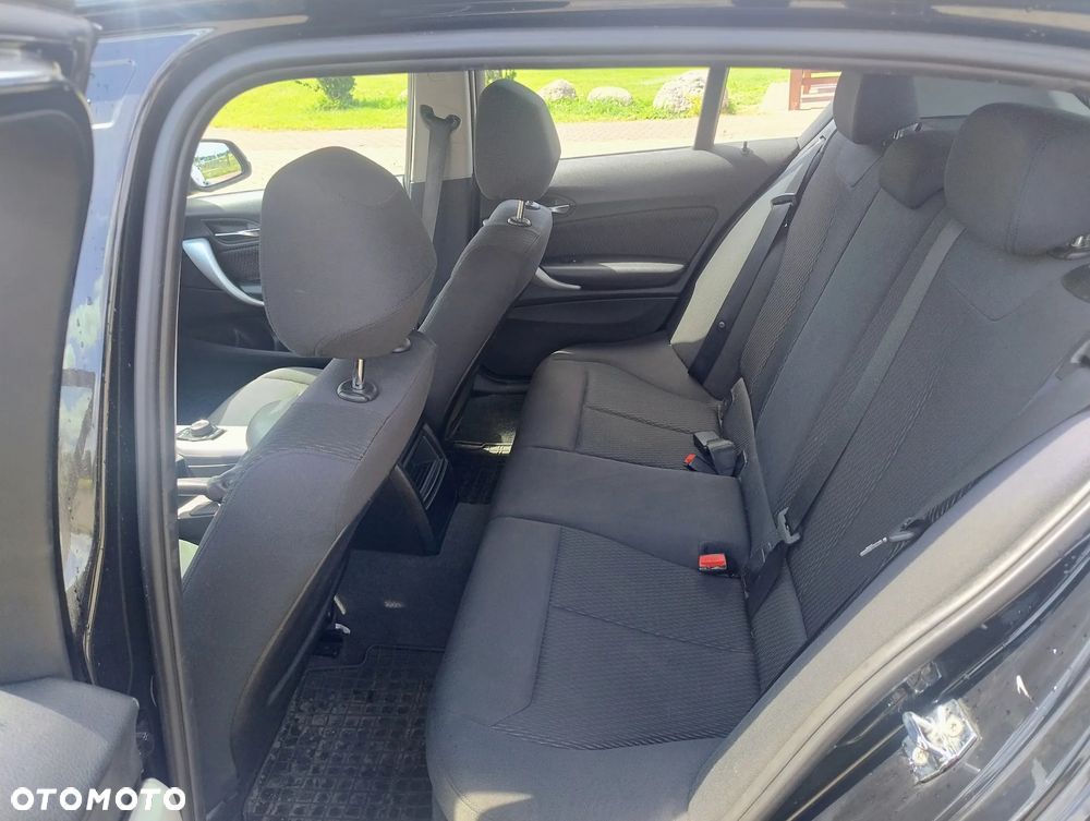 BMW Seria 1 114i - 6