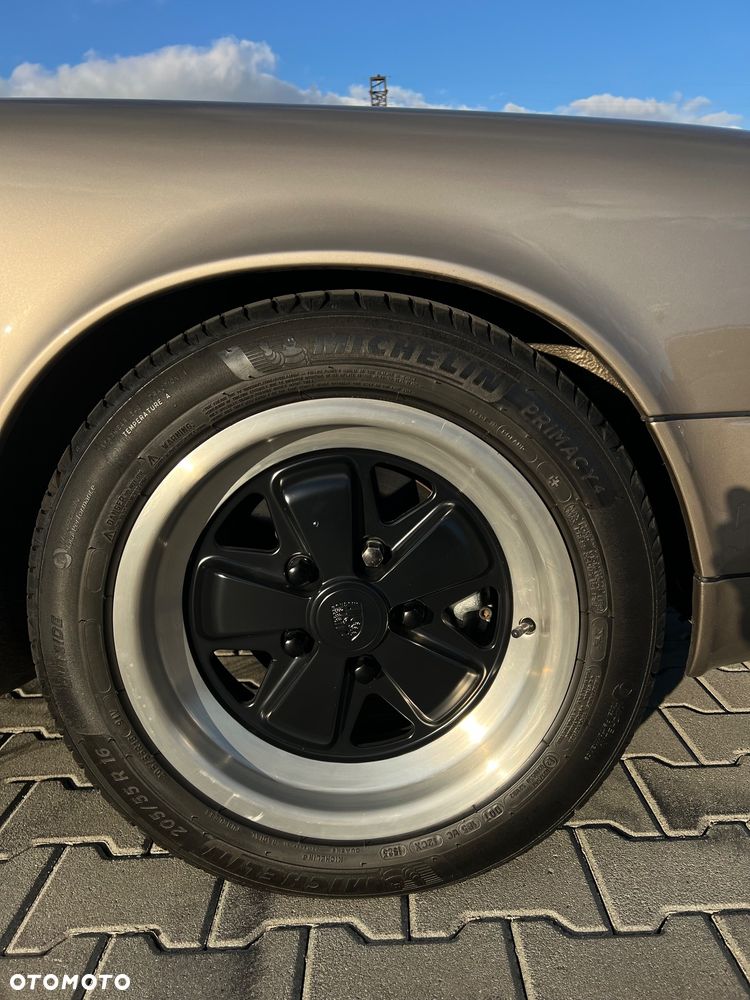 Porsche 911 - 6