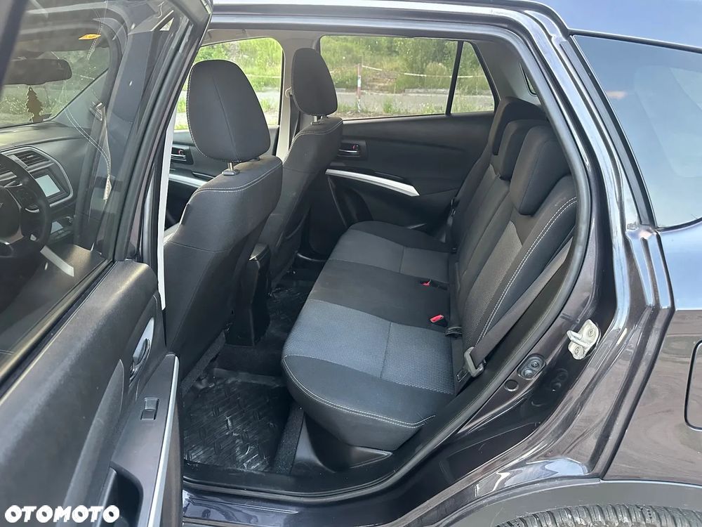 Suzuki SX4 1.6 Premium - 22