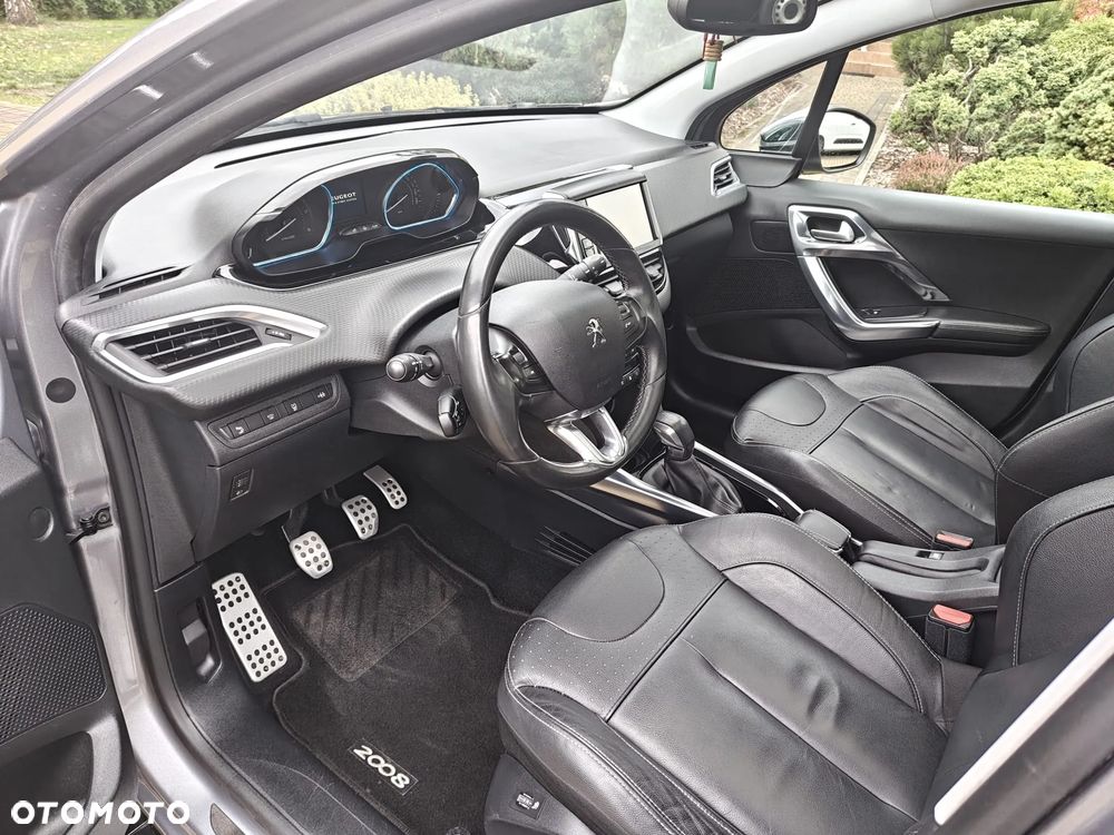 Peugeot 2008 e-HDi FAP 92 STOP & START Allure - 9