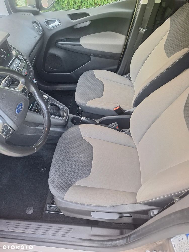 Ford Tourneo Courier 1.0 EcoBoost Trend - 7