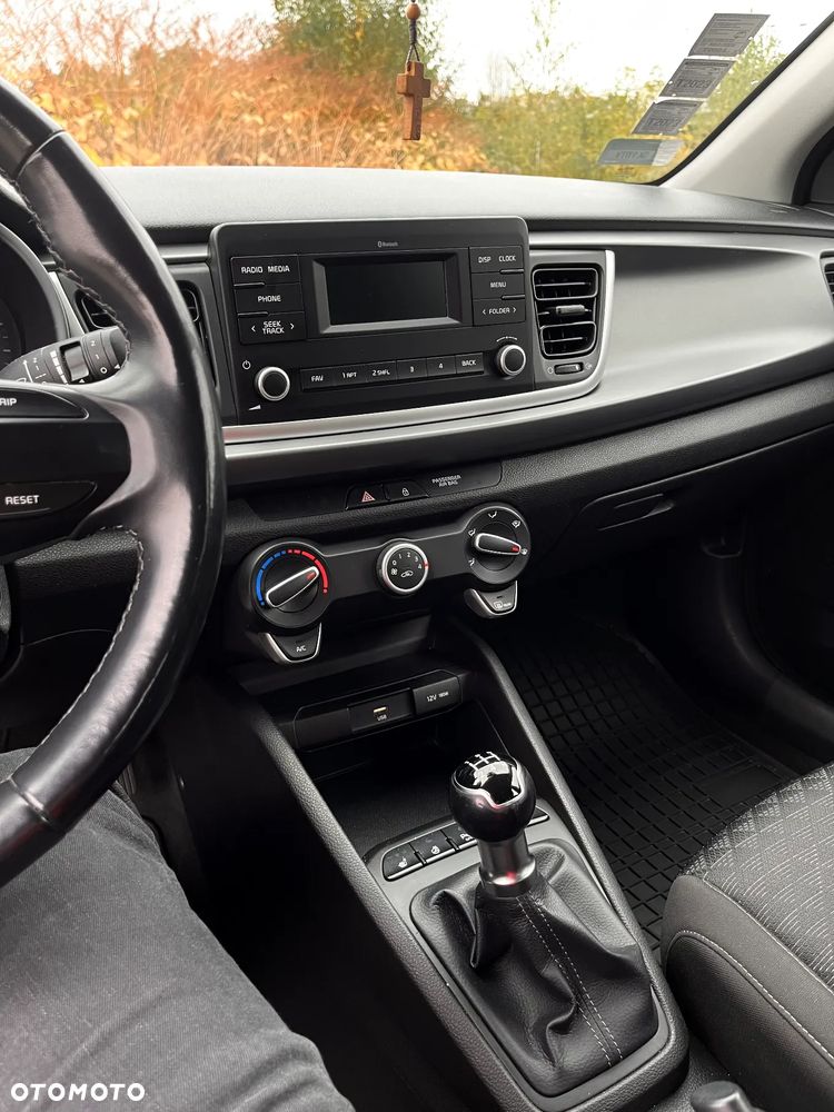 Kia Rio 1.2 M - 9