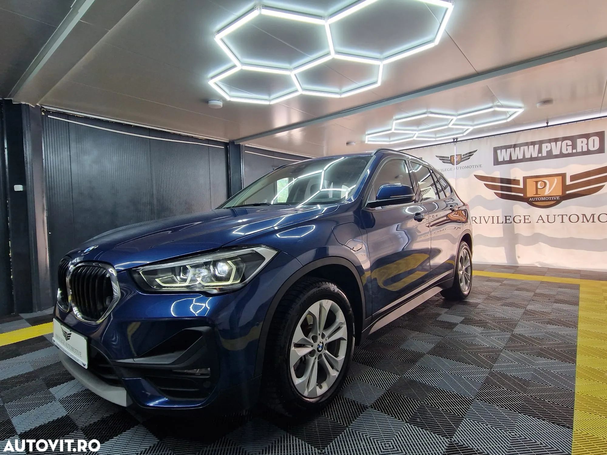 BMW X1 - 1
