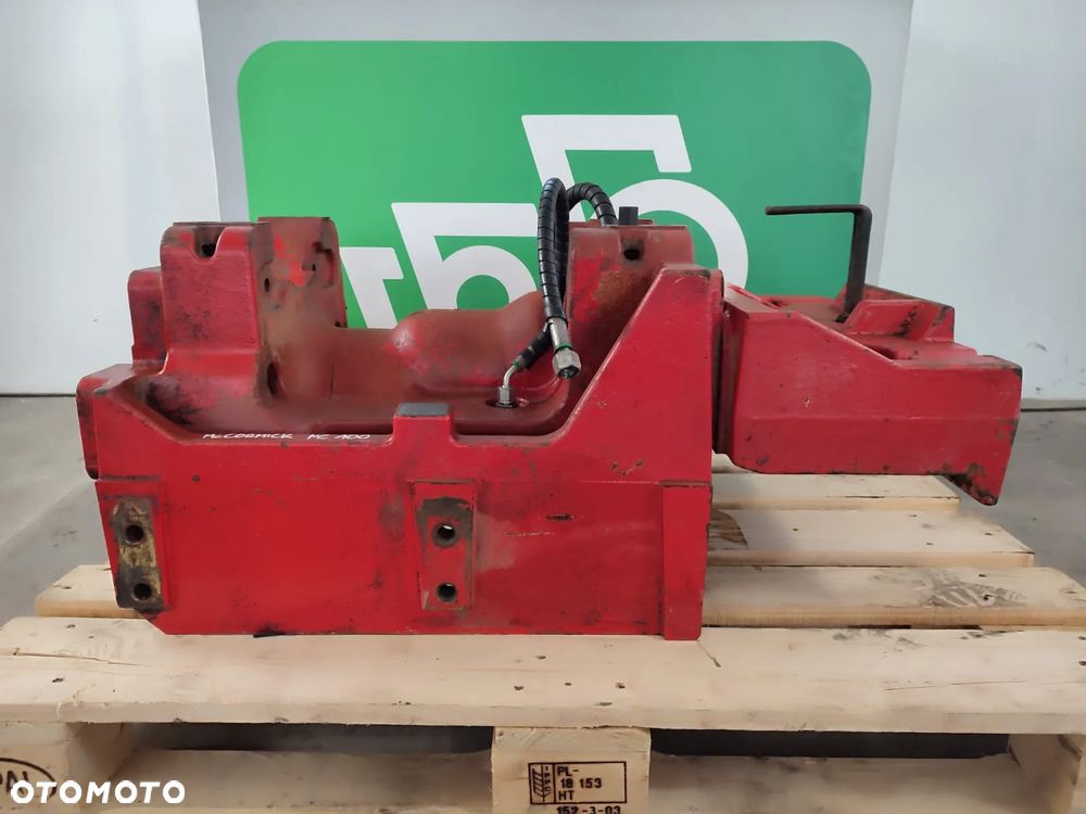 Wspornik przedniej osi 138531 McCormick MC100 - 3
