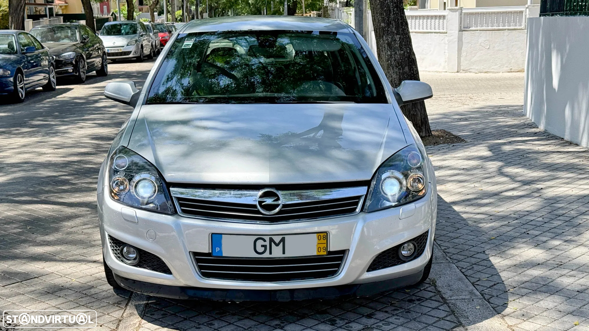 Opel Astra 1.9 CDTi Cosmo - 4
