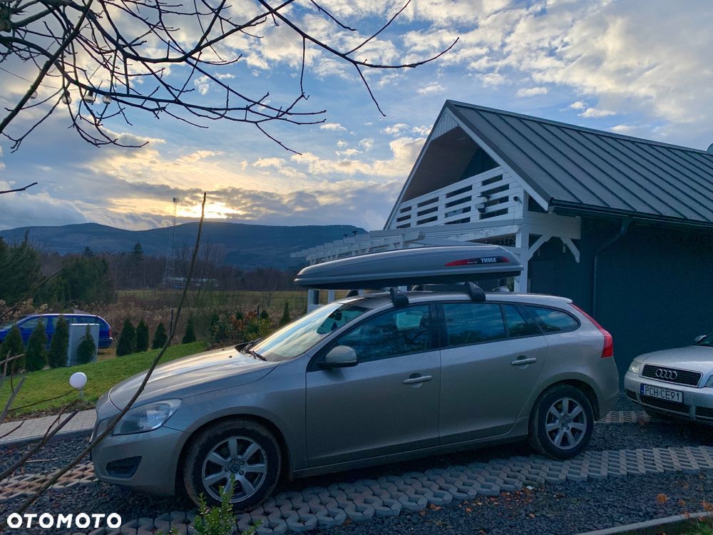 Volvo V60 DRIVe - 25