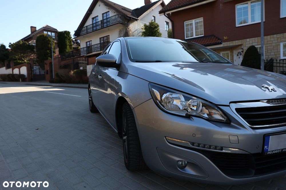 Peugeot 308 1.6 BlueHDi Allure S&S - 12