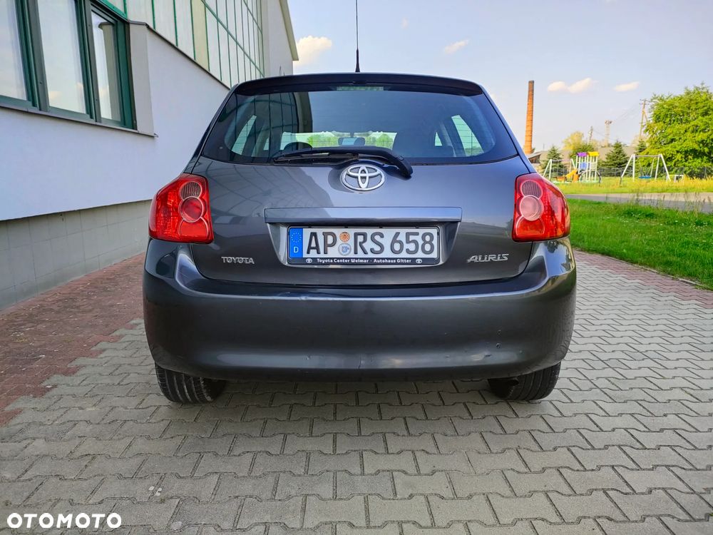 Toyota Auris 1.33 VVT-i - 5