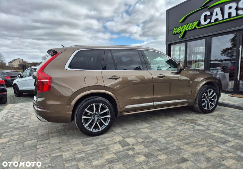 Volvo XC 90 - 38