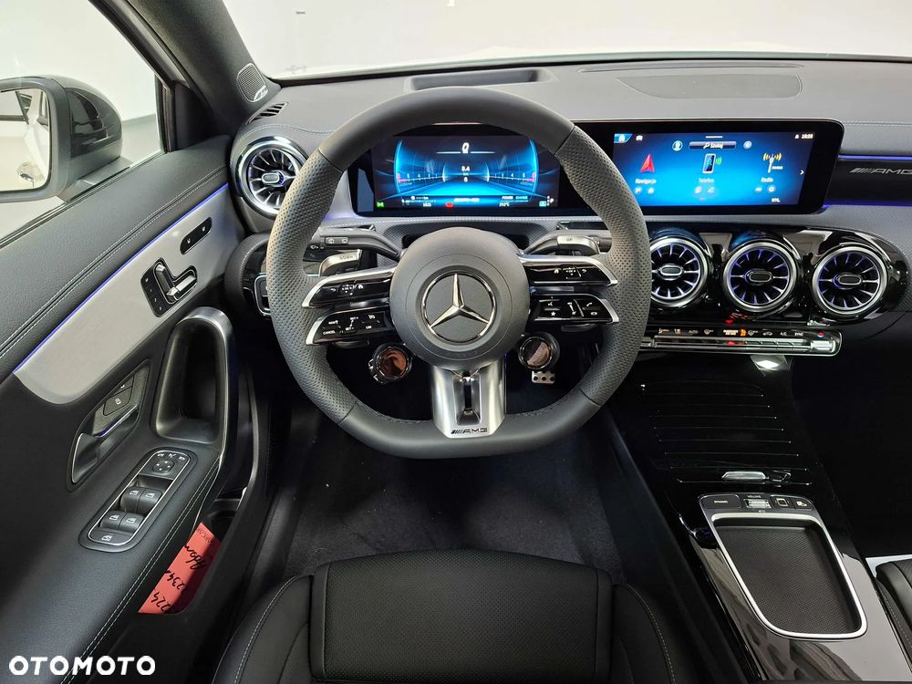 Mercedes-Benz Klasa A 35 AMG 4-Matic 8G-DCT - 9
