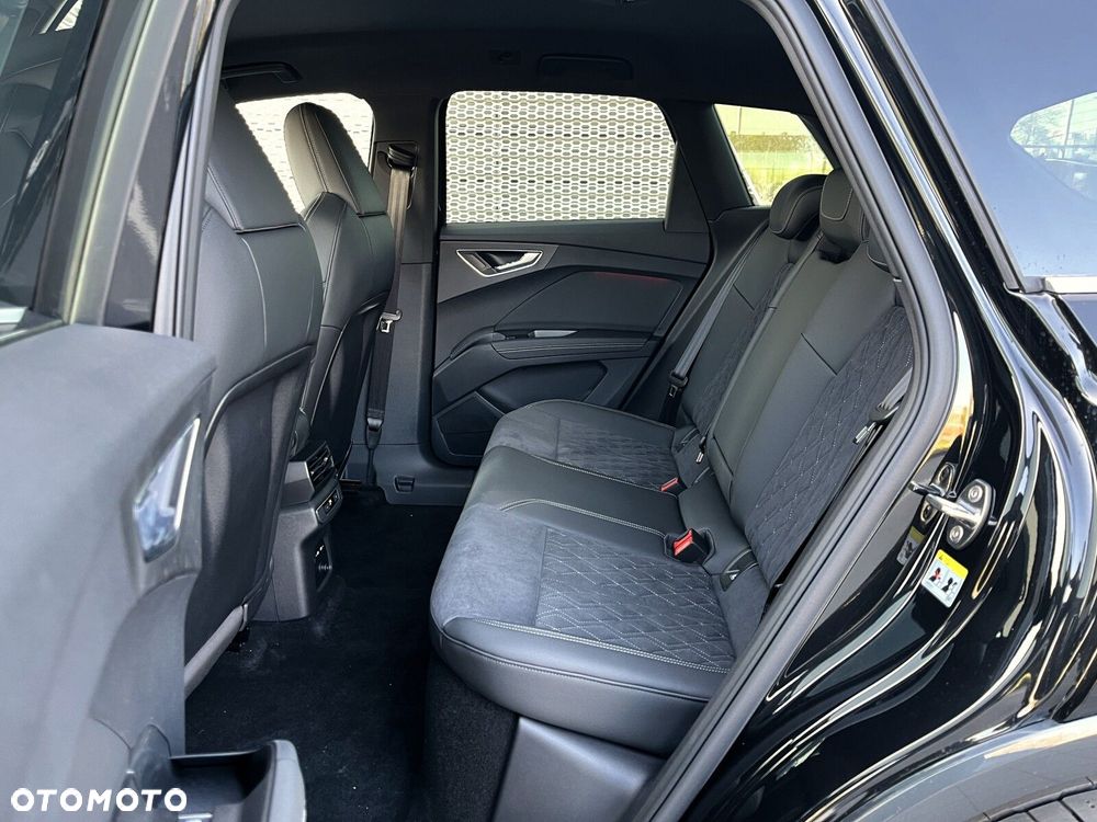 Audi Q4 e-tron - 22
