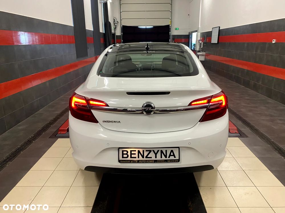 Opel Insignia 1.4 T Cosmo S&S - 10