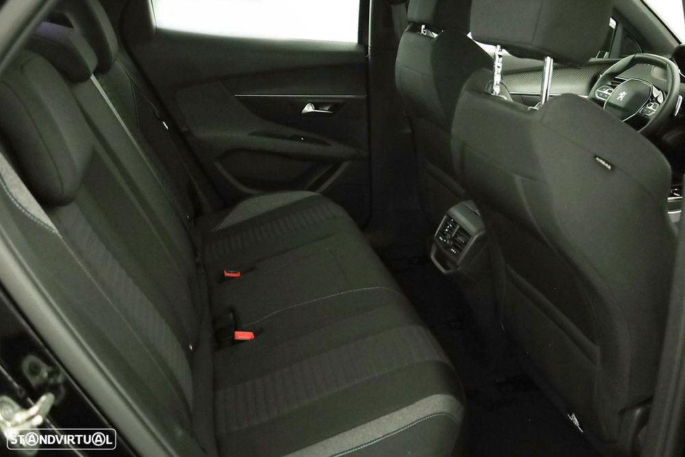 Peugeot 3008 1.6 Hybrid Allure e-EAT8 - 24