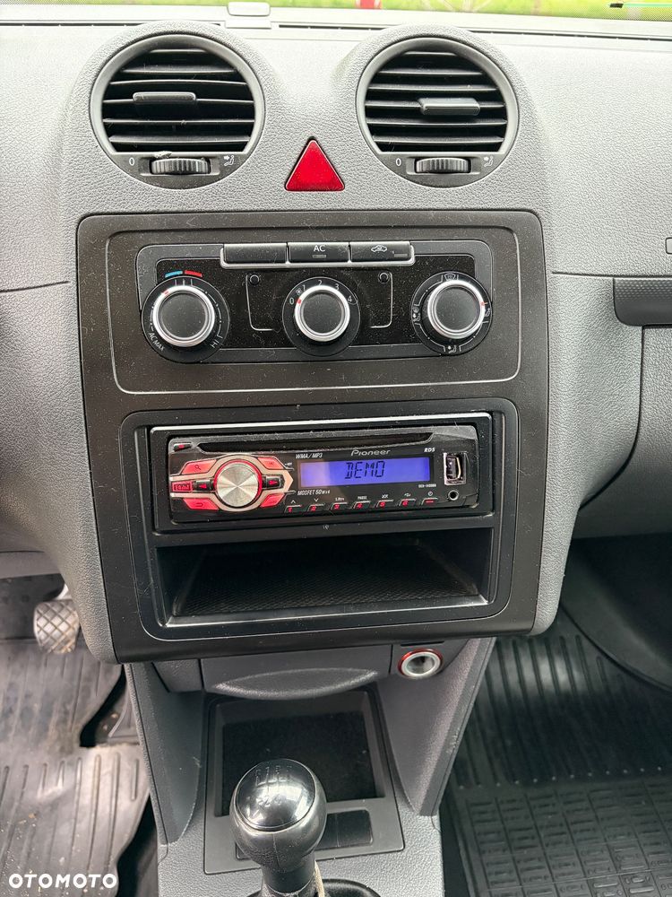 Volkswagen Caddy - 14