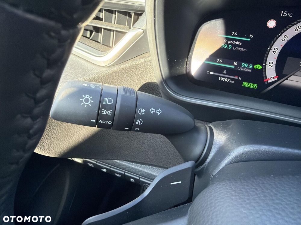 Toyota Corolla 2.0 Hybrid Comfort - 25