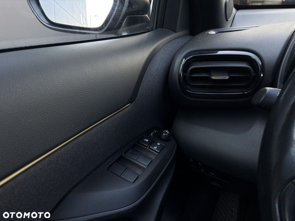 Toyota Yaris Cross Hybrid 1.5 Adventure 4x4 - 11