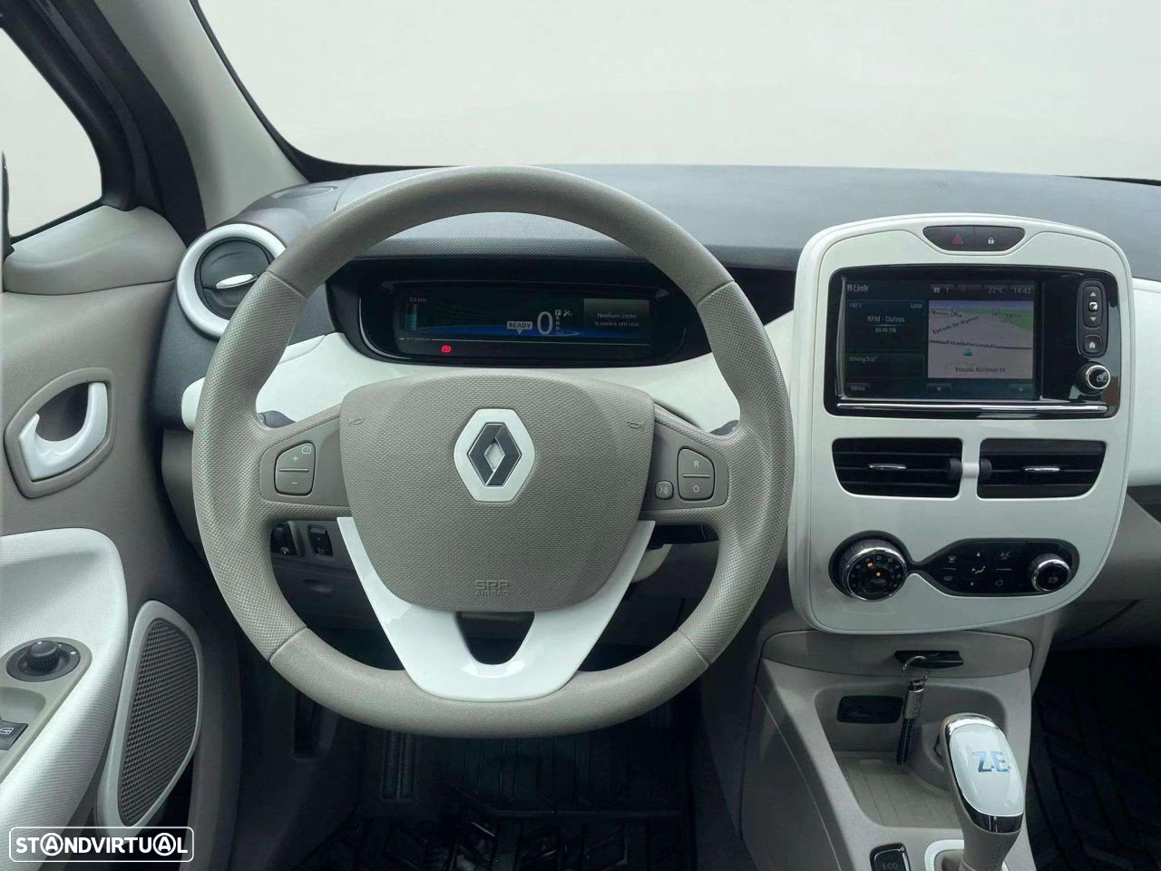 Renault Zoe - 11