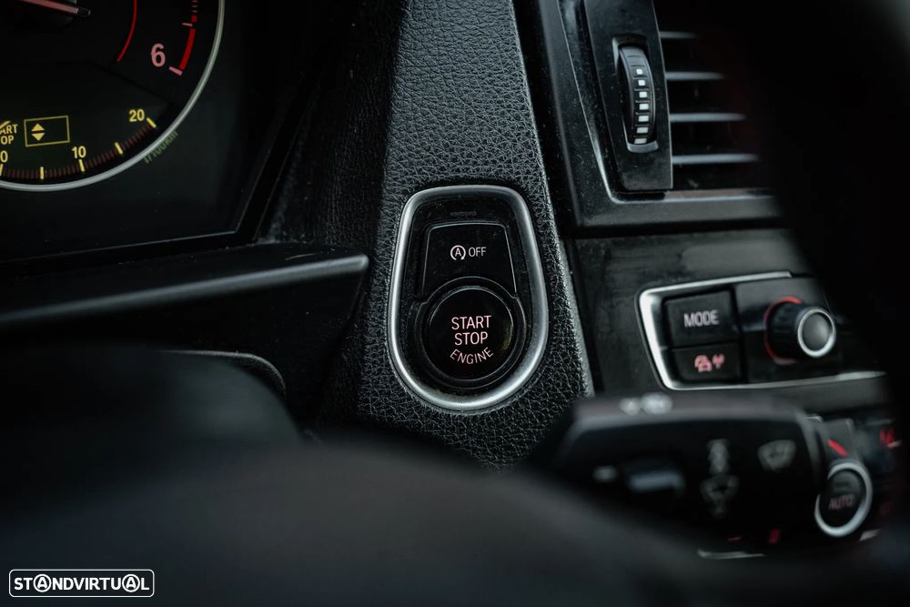 BMW 220 d Sport Line - 11