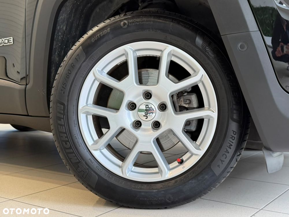 Jeep Renegade 1.5 T4 mHEV FWD S&S DCT - 11