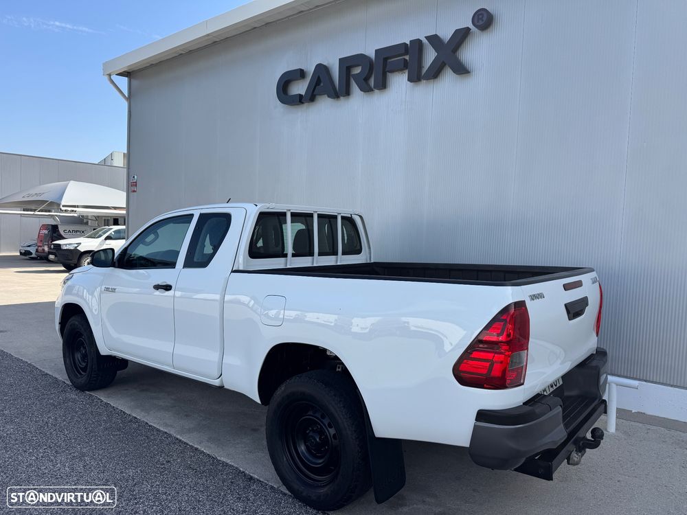 Toyota Hilux 2.4 D-4D 4X4 cabine extra - 3