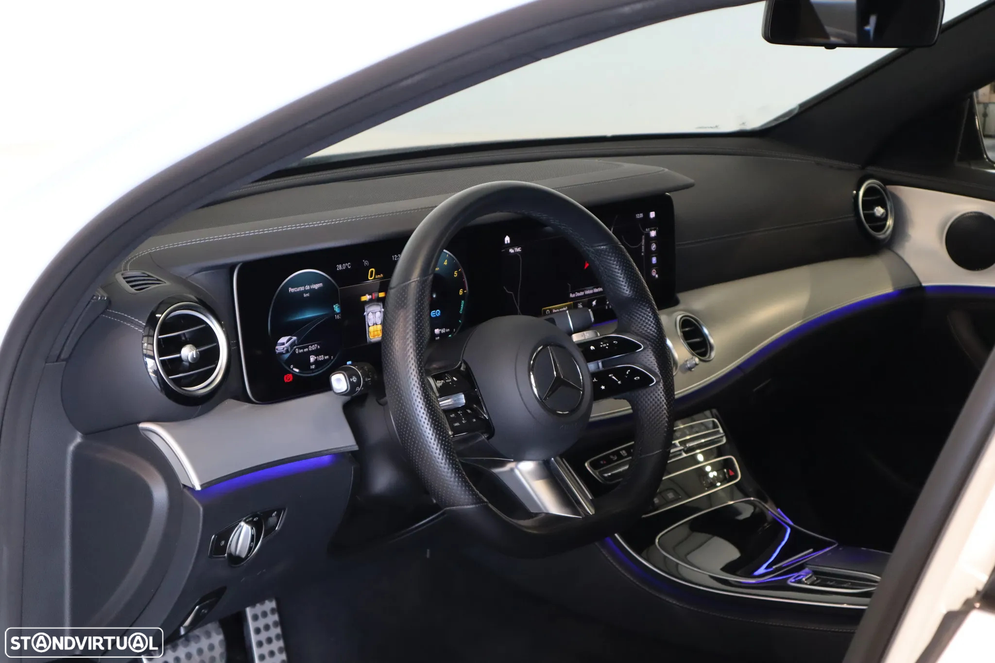 Mercedes-Benz E 300 de AMG Line - 16